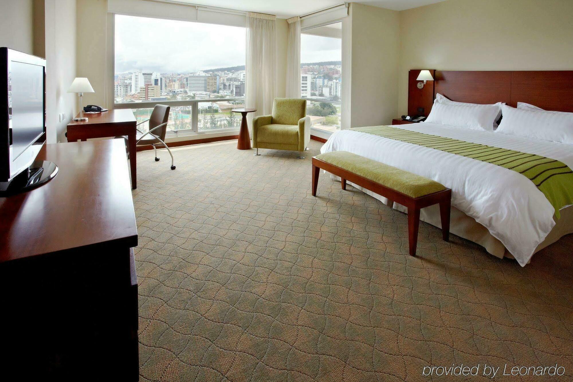 Holiday Inn Express Quito By Ihg Zewnętrze zdjęcie