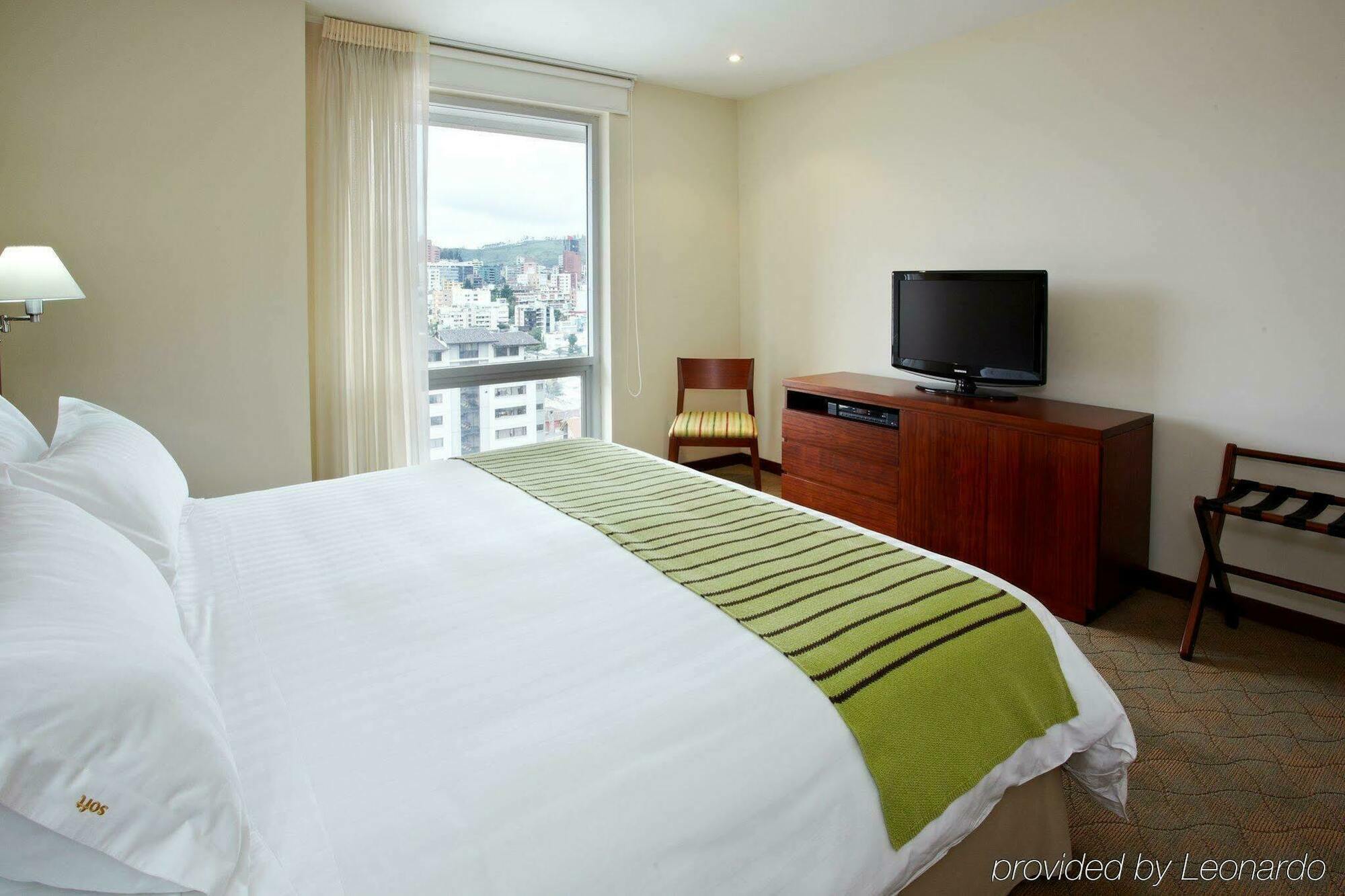 Holiday Inn Express Quito By Ihg Zewnętrze zdjęcie