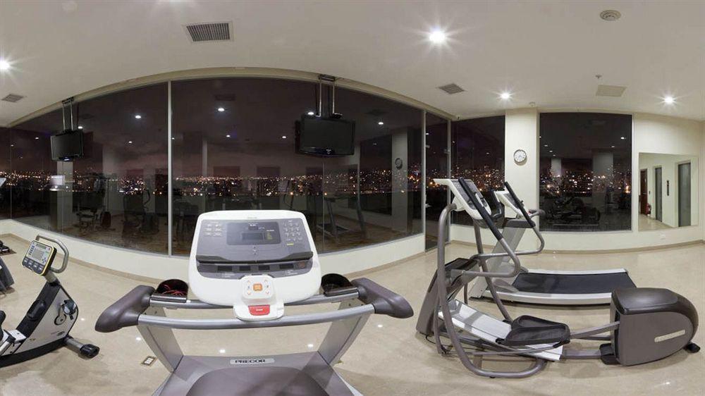 Holiday Inn Express Quito By Ihg Zewnętrze zdjęcie